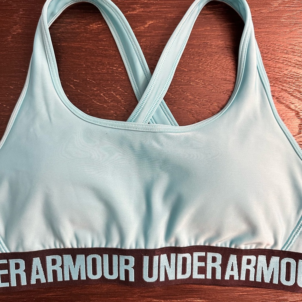 NWOT Under Armour Sports Bra Medium